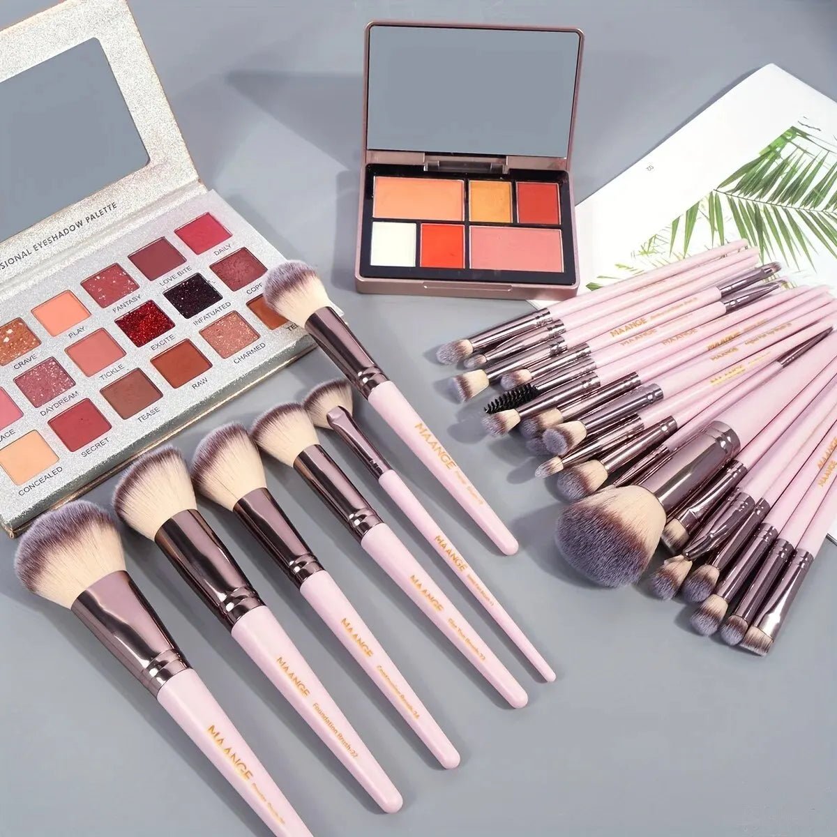 30pcs Professional Makeup Brush Set with Bag - Glam Warehouse