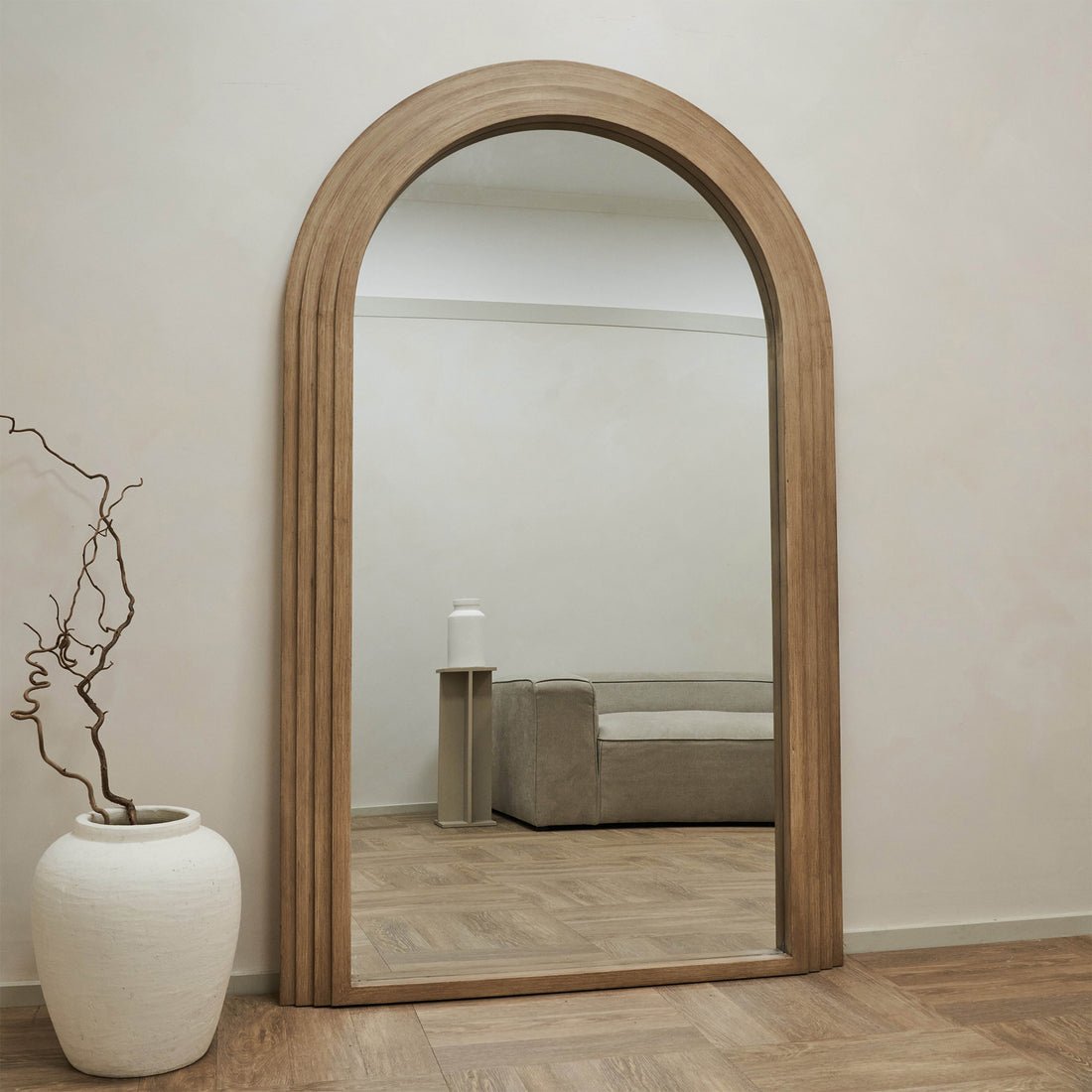 Interior Ave - Sierra Arched Step Mirror – Signature Sculptural Oak Wood Statement Piece - Glam Warehouse