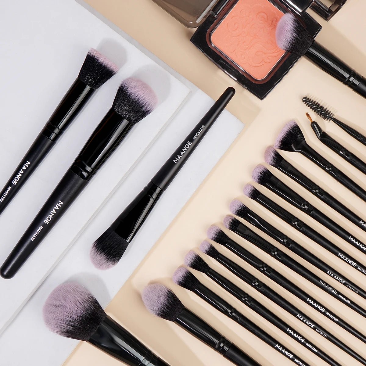 Makeup Brushes 18pcs Professional Natural Foundation Eyeshadow Concealer Blending Brush with Storage Box Kabuki Women Kit - Glam Warehouse